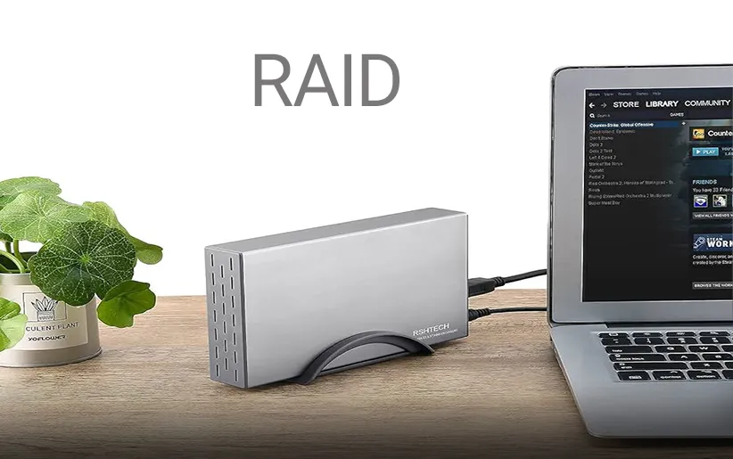 در RAID، دیسک‌های مختلف به یکدیگر متصل می‌شوند و داده‌ها بین آن‌ها توزیع می‌شود. انواع مختلف RAID ویژگی‌ها و روش‌های متفاوتی برای توزیع، دوباره‌سازی، و حفاظت از داده‌ها را ارائه می‌دهند.